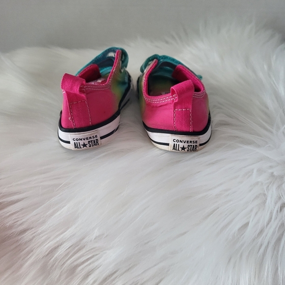 Converse Kids Sneakers with Velcro Straps, Size 7 - Picture 4 of 6